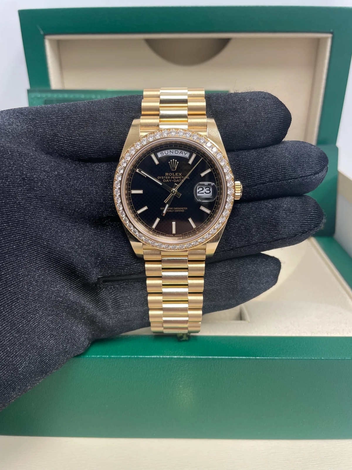 【Free Shipping】【Super Clone】RLX Day-Date 40mm Bright Black Dial President Watch 228348RBR-0043